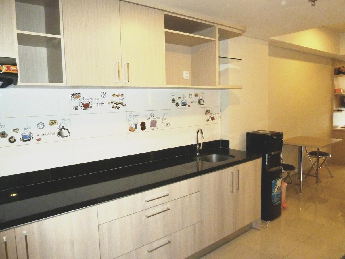 Pinnacle Apartment Pandanaran Семаранг Екстериор снимка