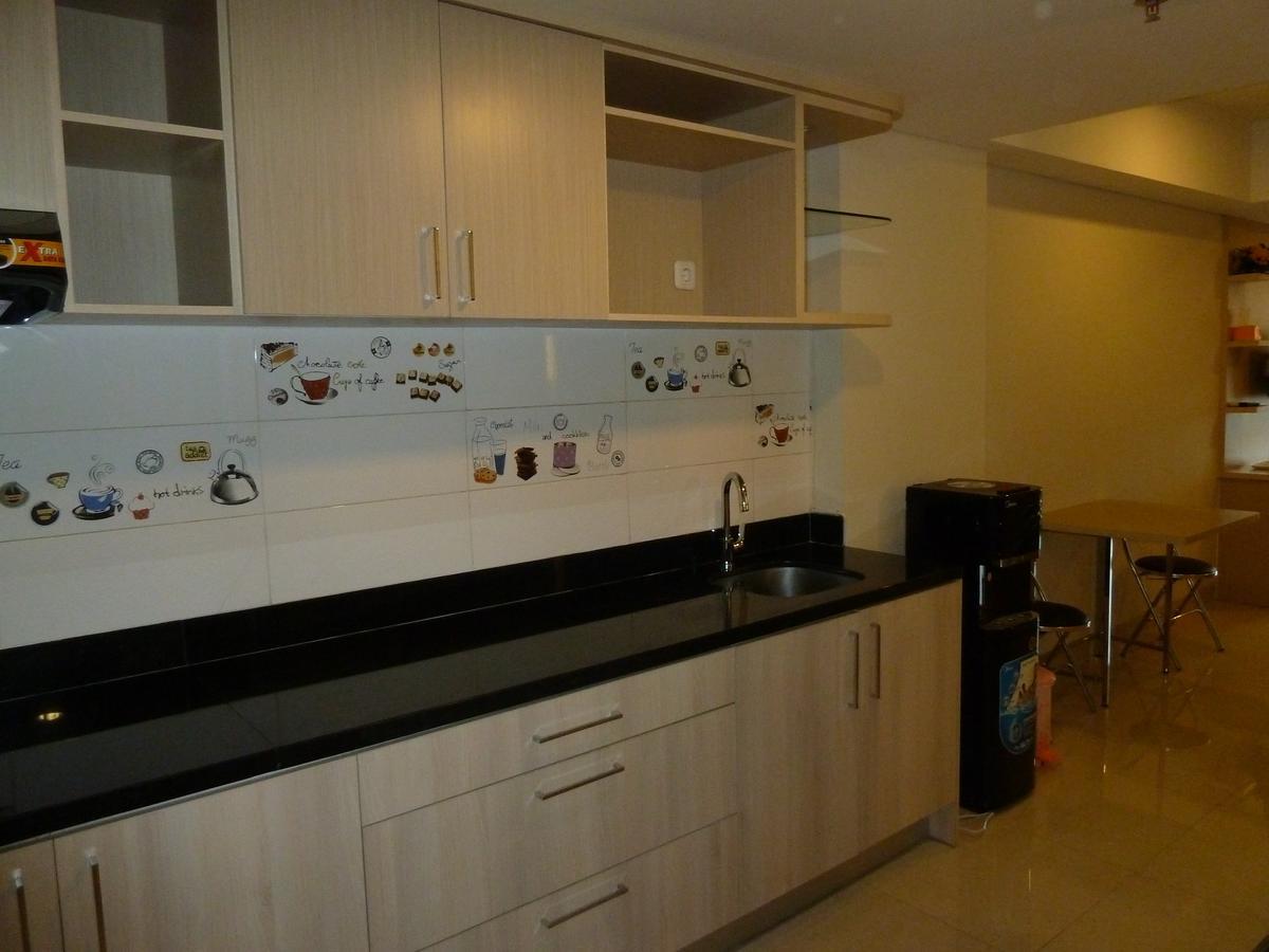 Pinnacle Apartment Pandanaran Семаранг Екстериор снимка